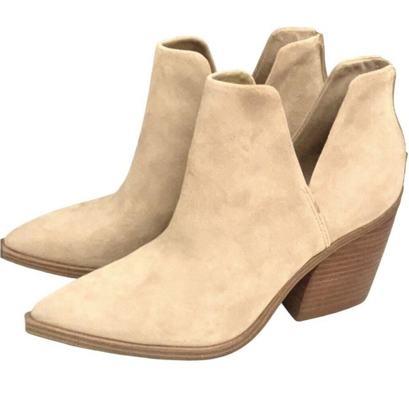 Vince Camuto Shoes - NEW Vince Camuto Gigietta Tan Suede Leather Split Ankle Pointed Bootie 9 M Boots